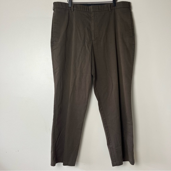 Dockers Flat Front Relaxed Fit Brown Pants 40X32 - Picture 1 of 11